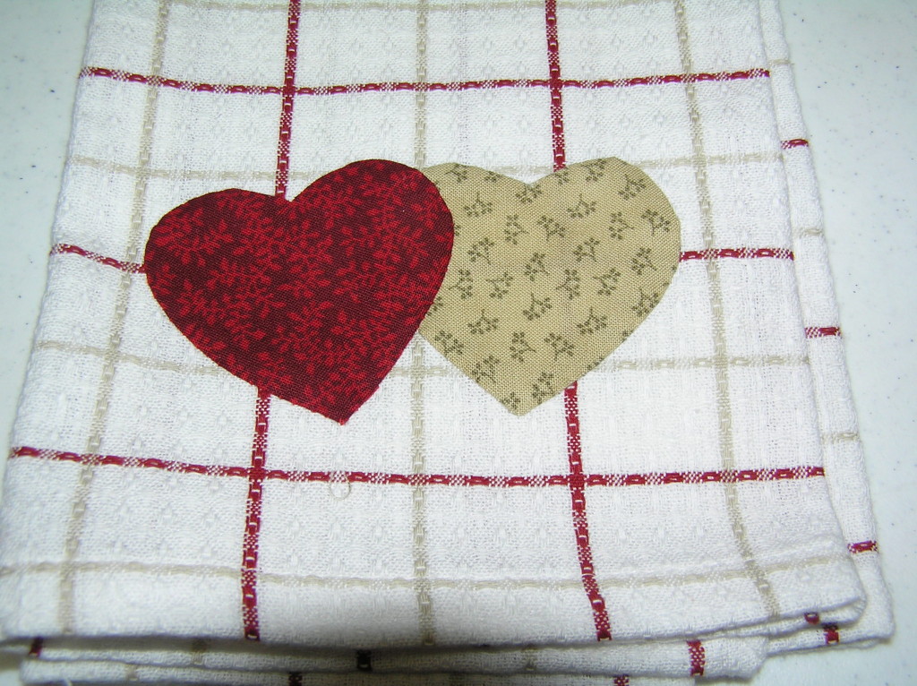 Valentine Heart Applique Rose Villa Retreat